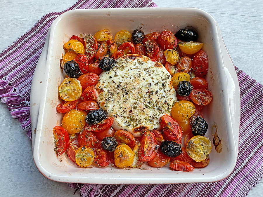 Primosale mit Kirschtomaten und Oliven in der Heißluftfritteuse