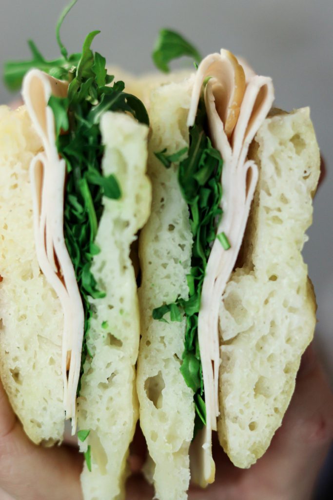 EINFACHE UND SCHNELLE GLUTENFREIE FOCACCIA