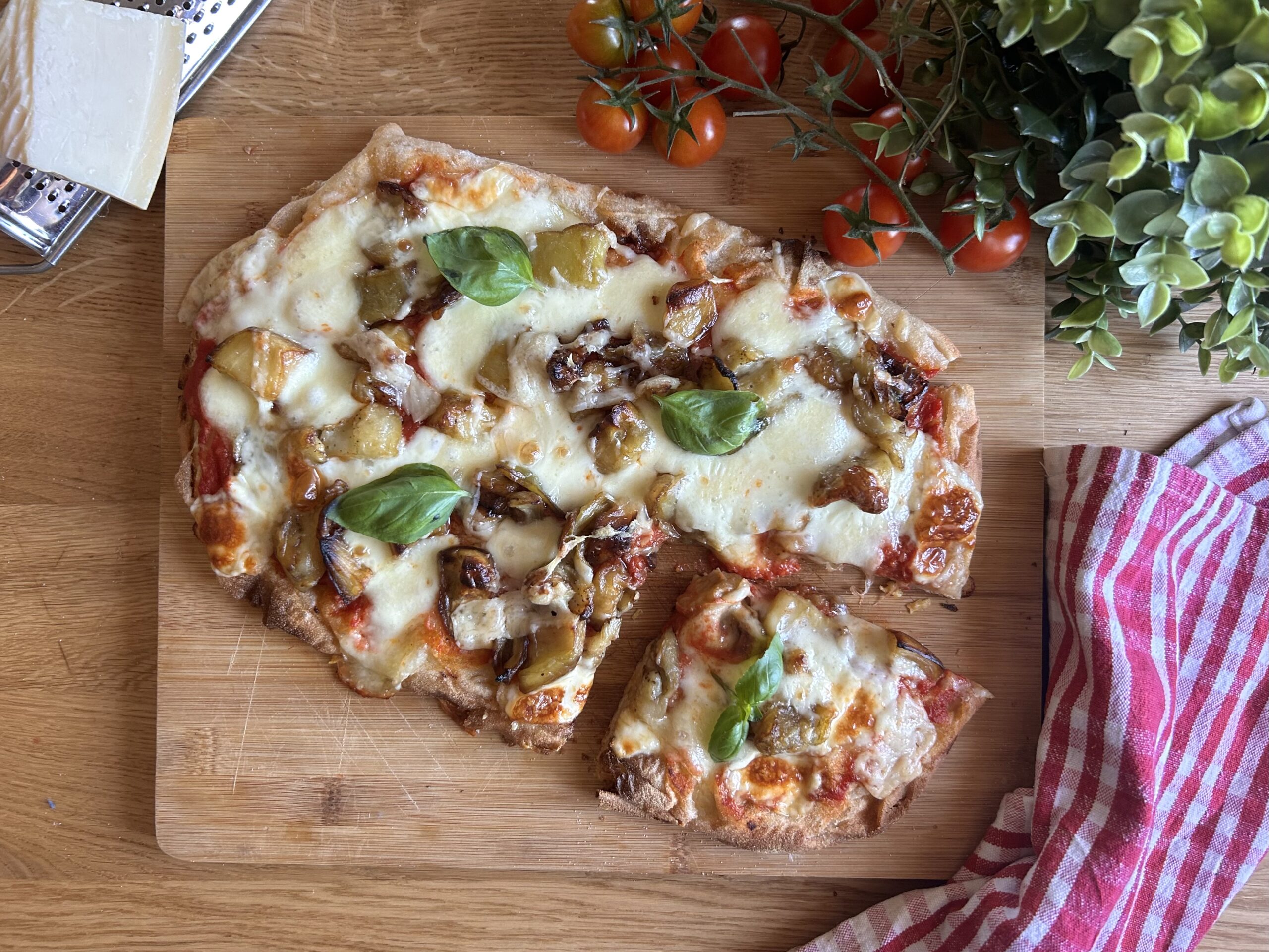 Pinsa alla Parmigiana