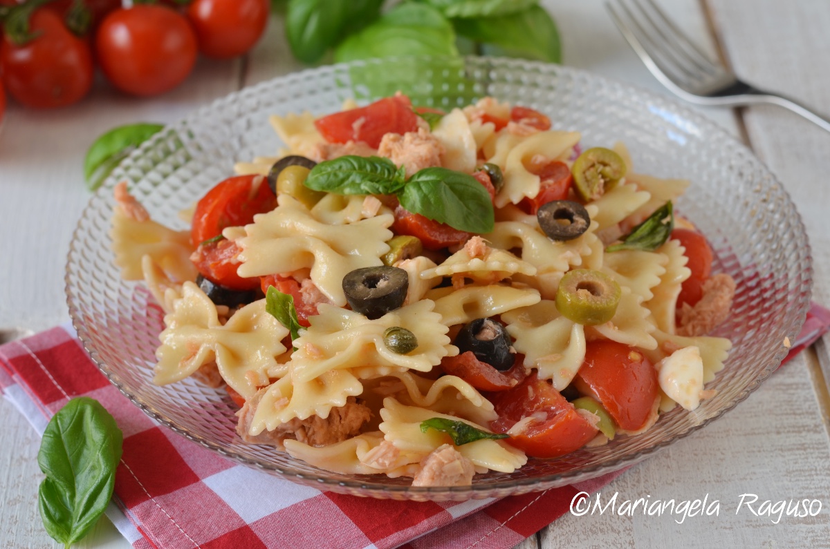 Kalter Pasta-Salat nach mediterraner Art