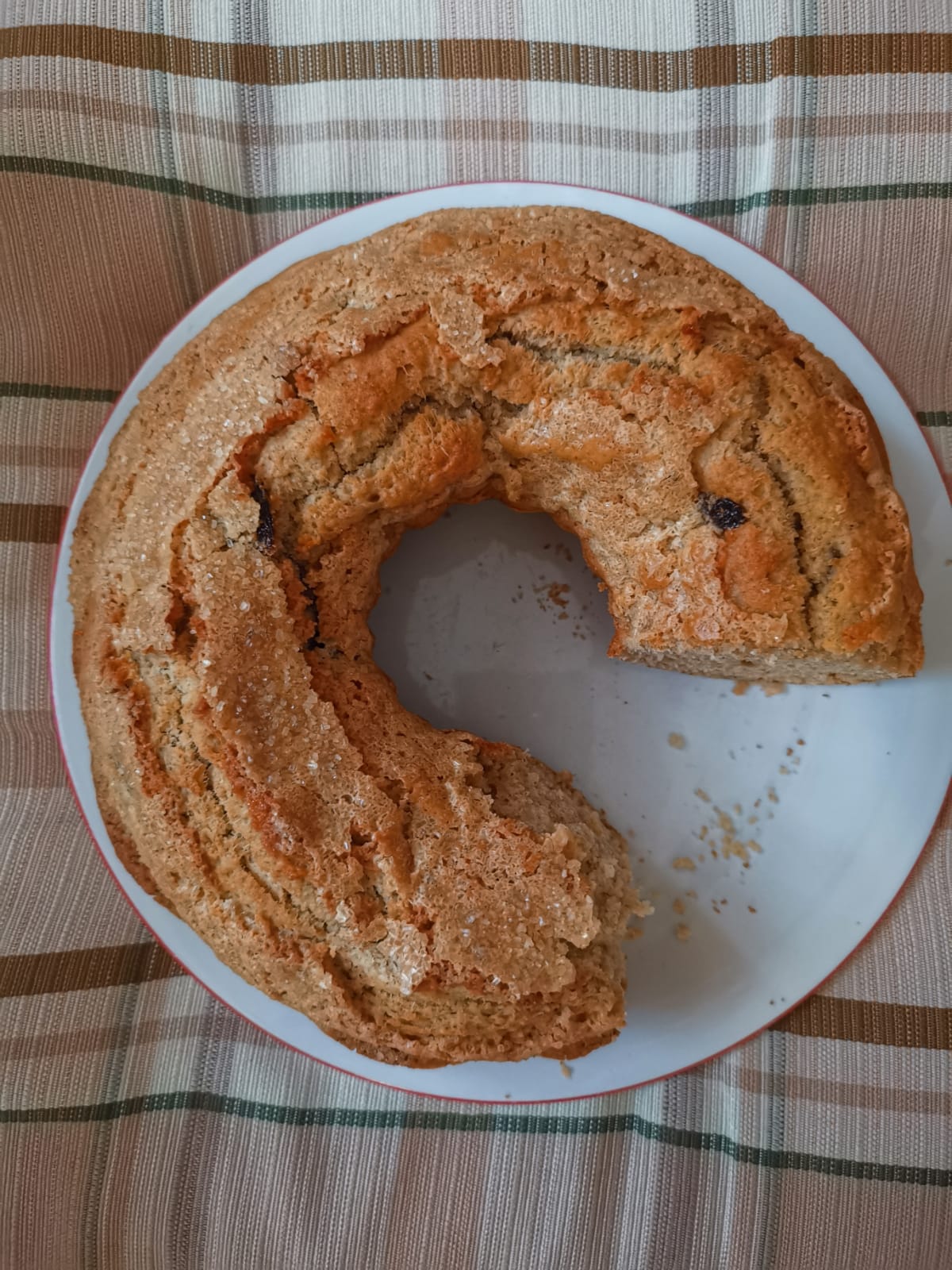 Glasierter Wasserringkuchen ohne Milch und Butter: der weichste