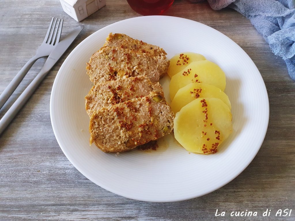 Hackbraten mit Pistazien und Orange