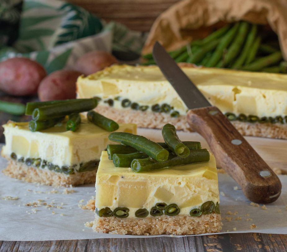 Herzhafter Cheesecake mit grünen Bohnen und Kartoffeln