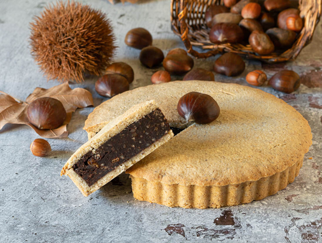 Kastanien- und kandierte Orangen-Tarte mit Haselnuss-Mürbeteig
