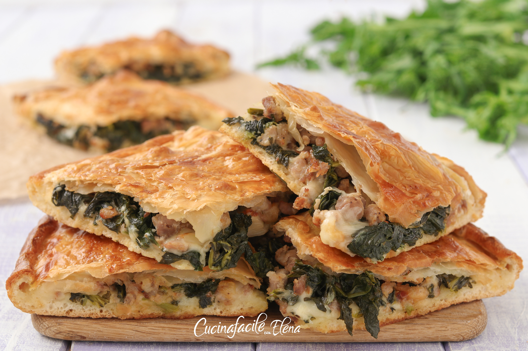 Pariser Pizza mit Wurst und Broccoli Rabe