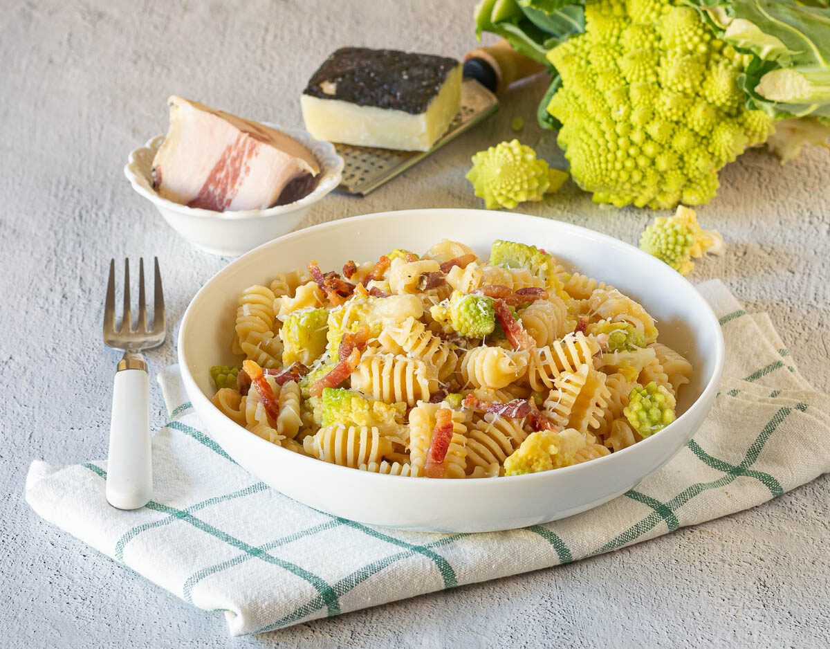 Pasta mit Guanciale und Romanesco-Brokkoli