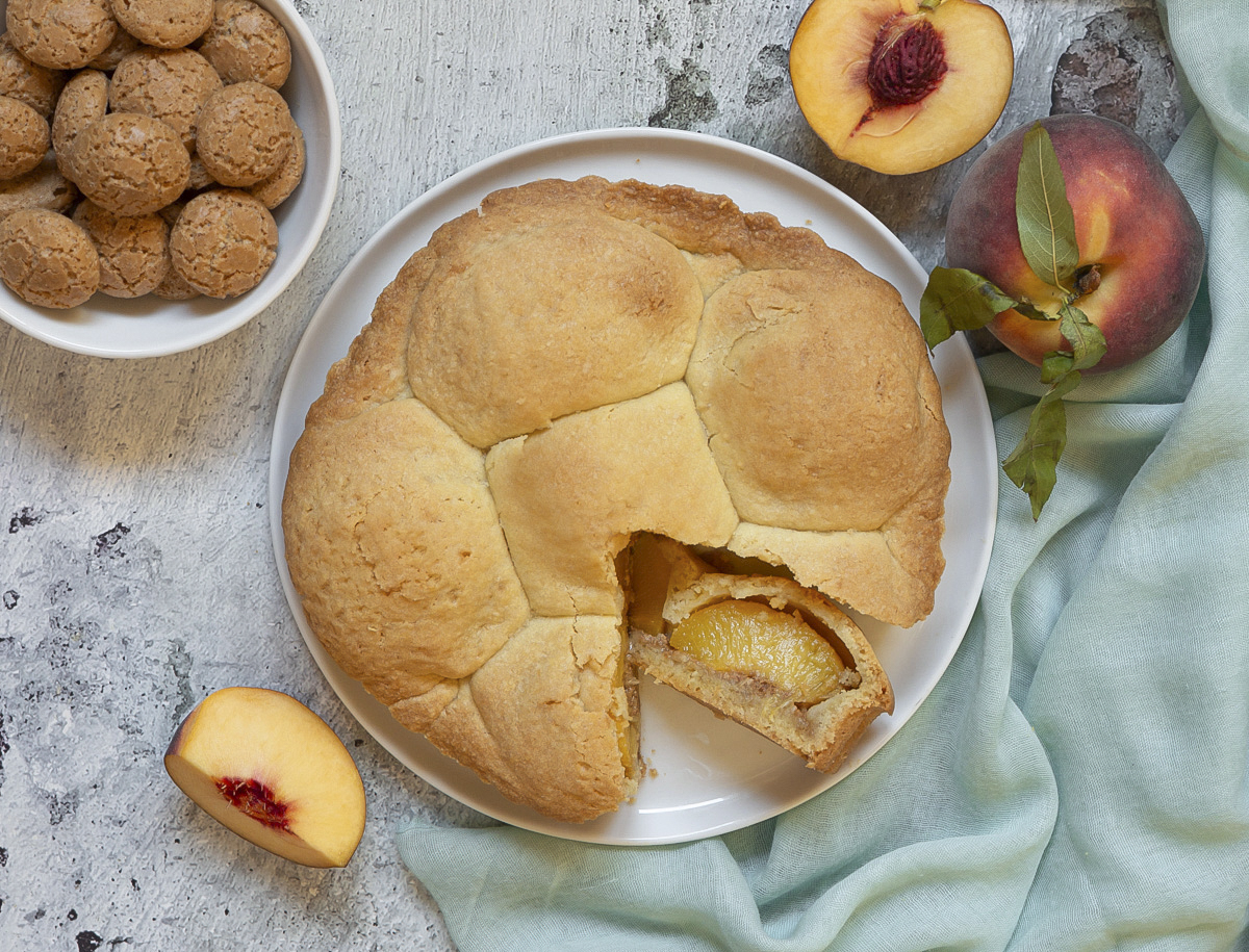 Pfirsich- und Amaretti-Tarte