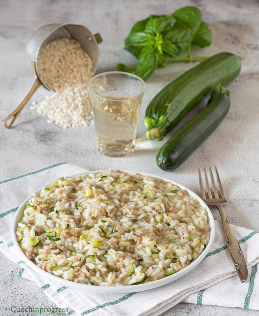 risotto mit salsiccia und zucchini