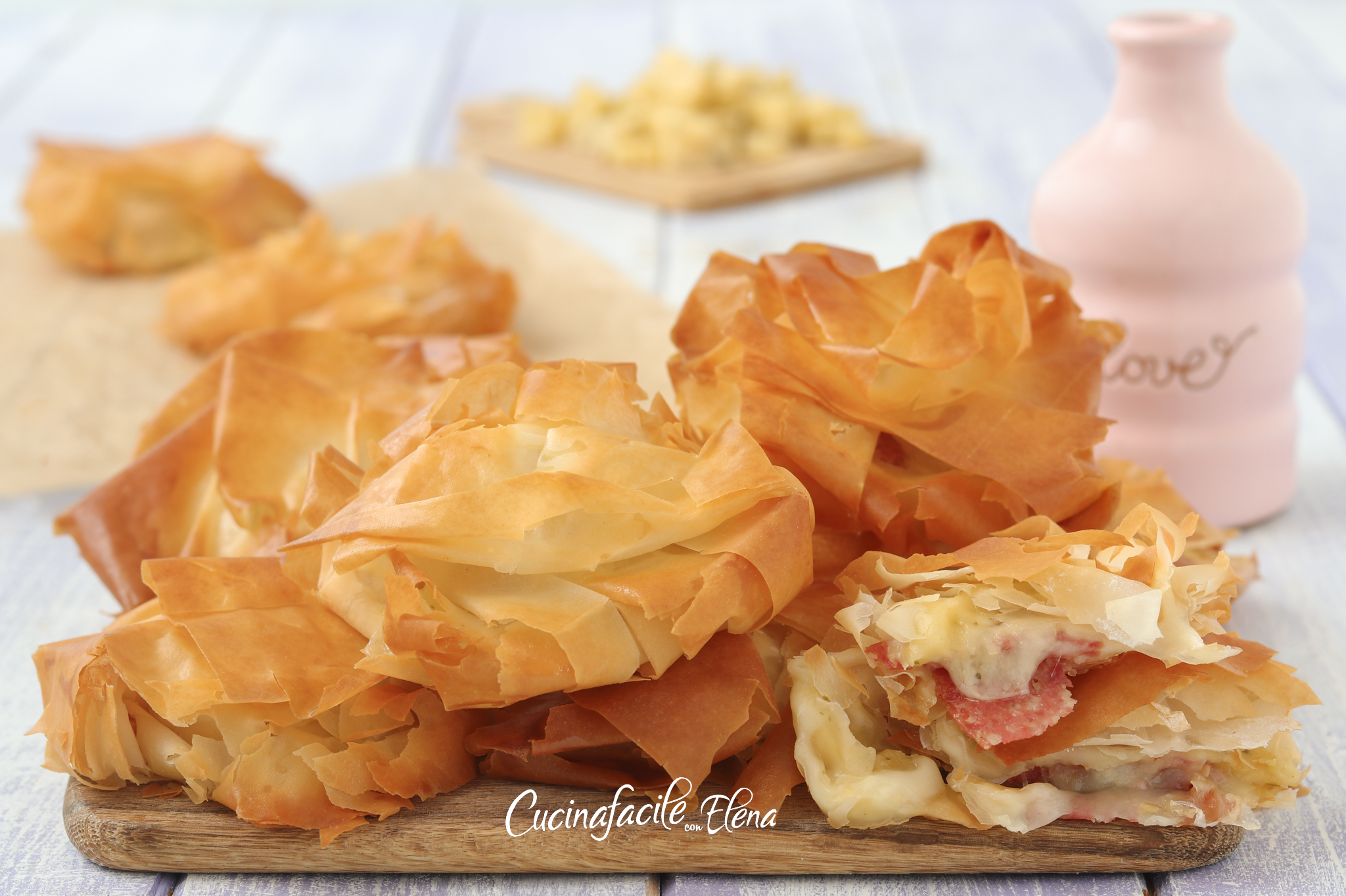 Salzige Filo-Teig-Täschchen