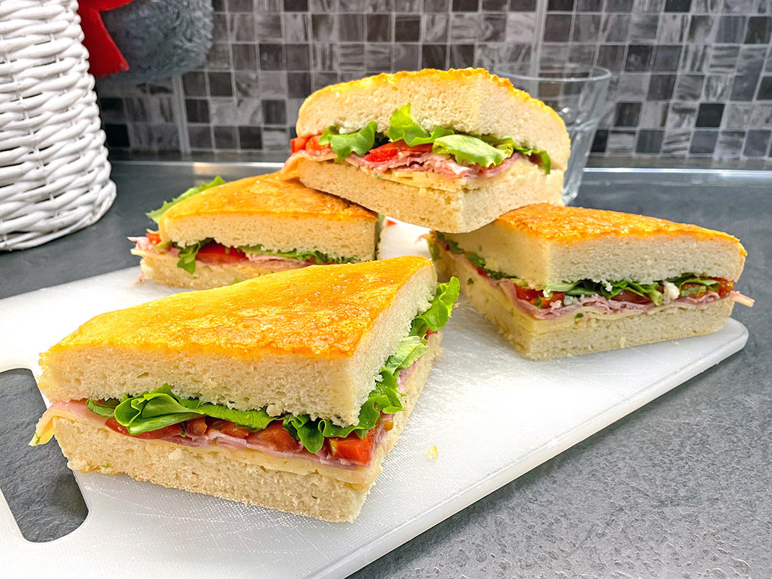 Sandwich-Focaccia in der Heißluftfritteuse