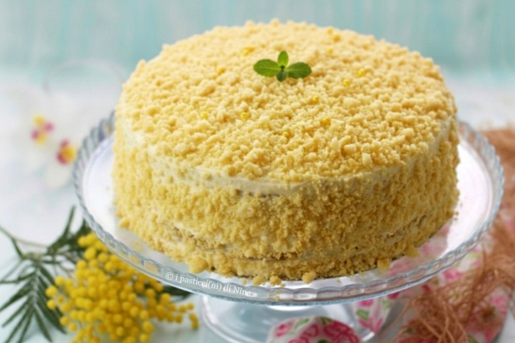 Mimosa-Torte, hausgemacht, originales Rezept, locker und cremig - i pasticcini di Nina