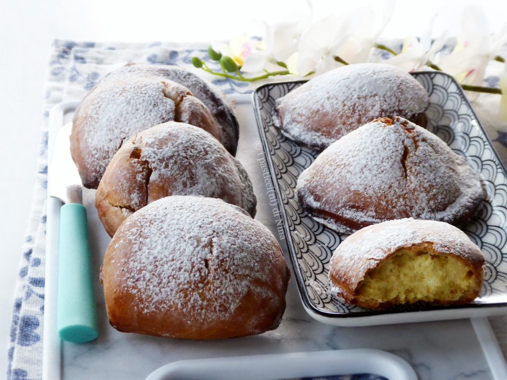 Hausgemachte neapolitanische Sfogliatelle Frolle wie in Neapel - so genießt man sie bei I Pasticcini di Nina