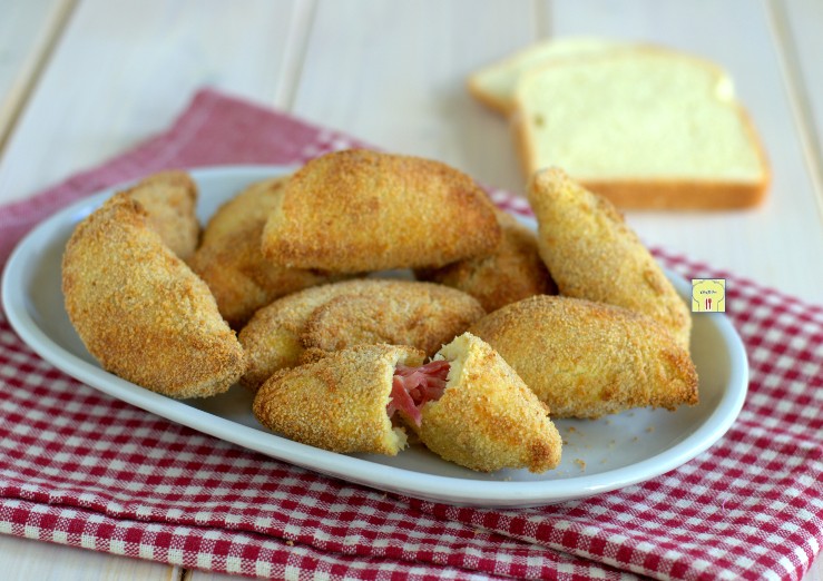 Panzerottini aus Toastbrot