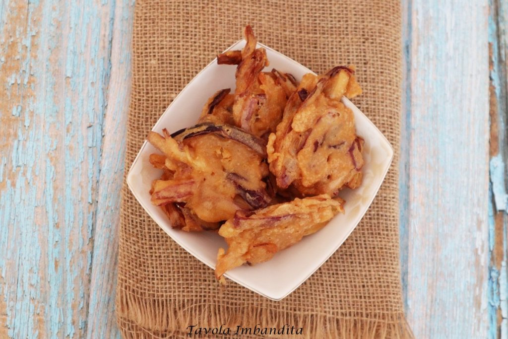 Frittelle di cipolle di tropea alla paprika