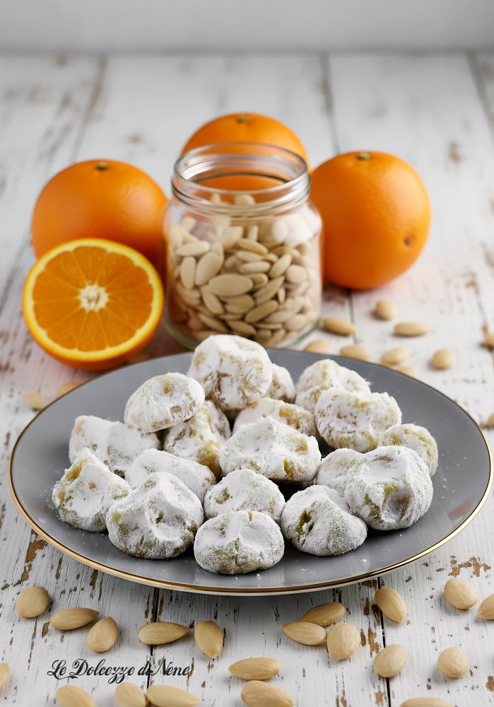 Mandel-Pizzicotti mit Orange