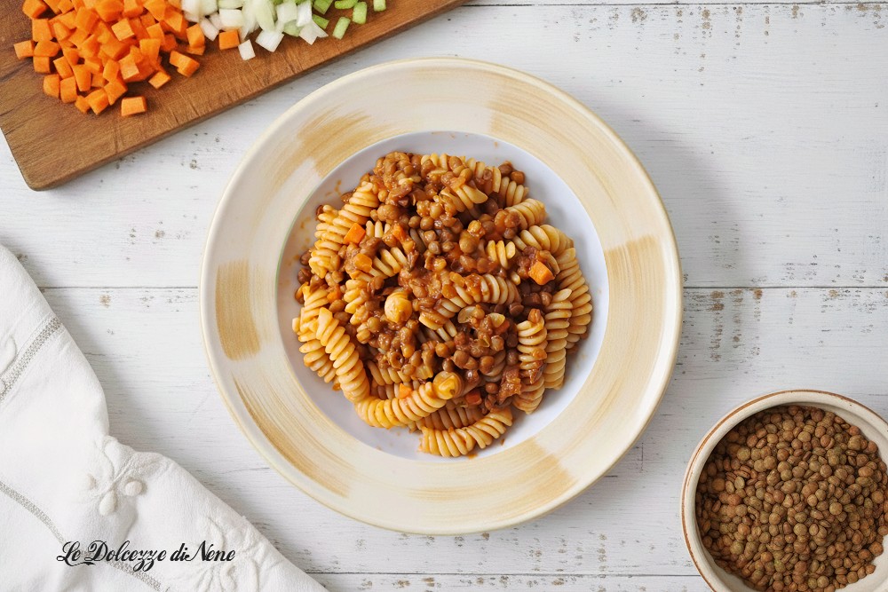 Pasta mit Linsenragù