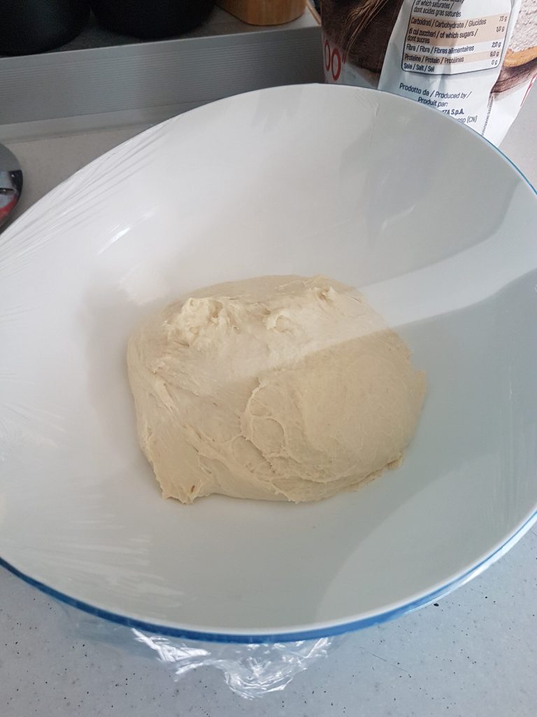 Salzige Colomba-Focaccia zu Ostern