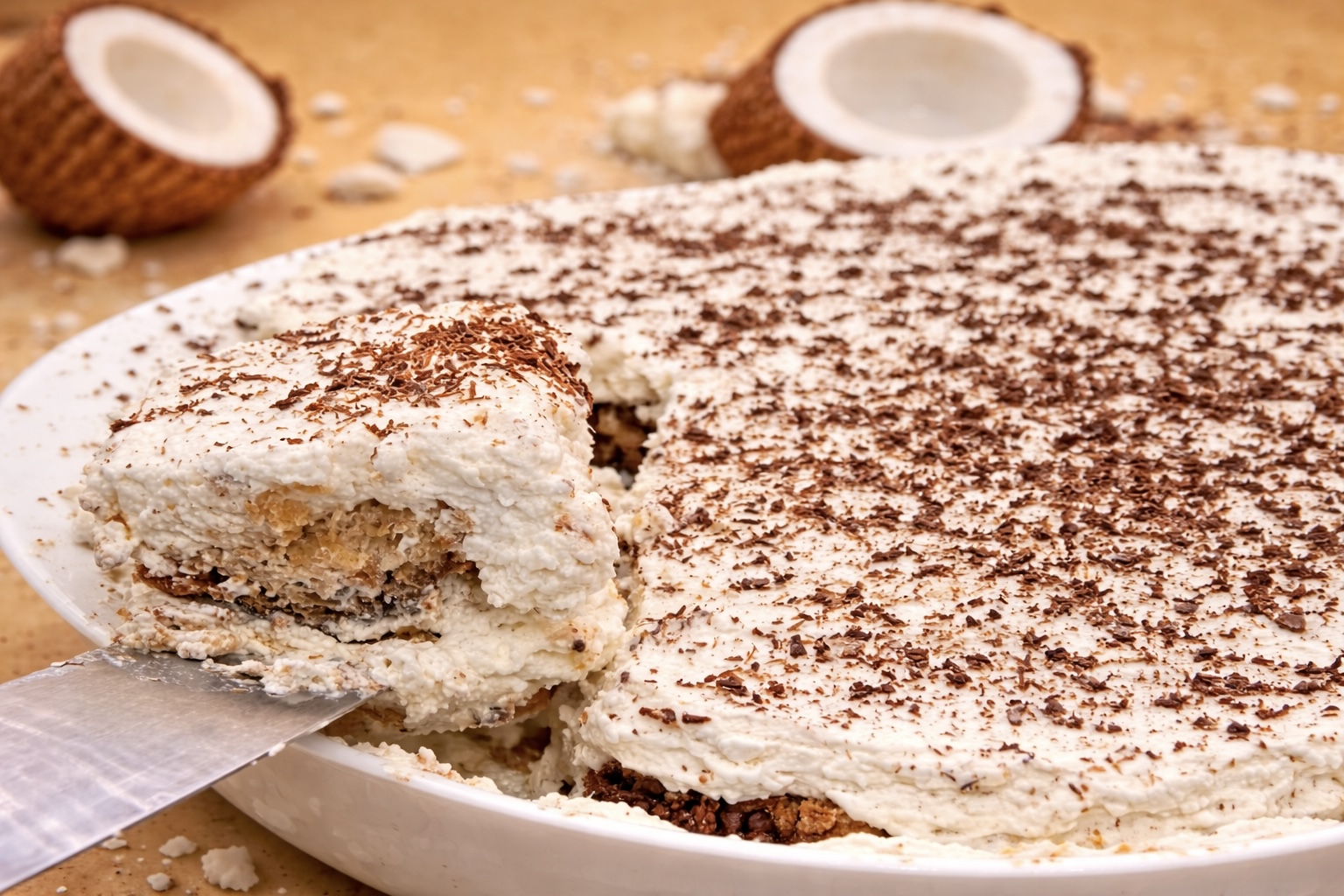 Tiramisù aus Colomba mit Kokos und Schokolade – Einfaches Dessert ohne Eier