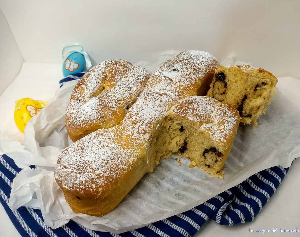Schokoladen-Colomba (Osterkuchen)