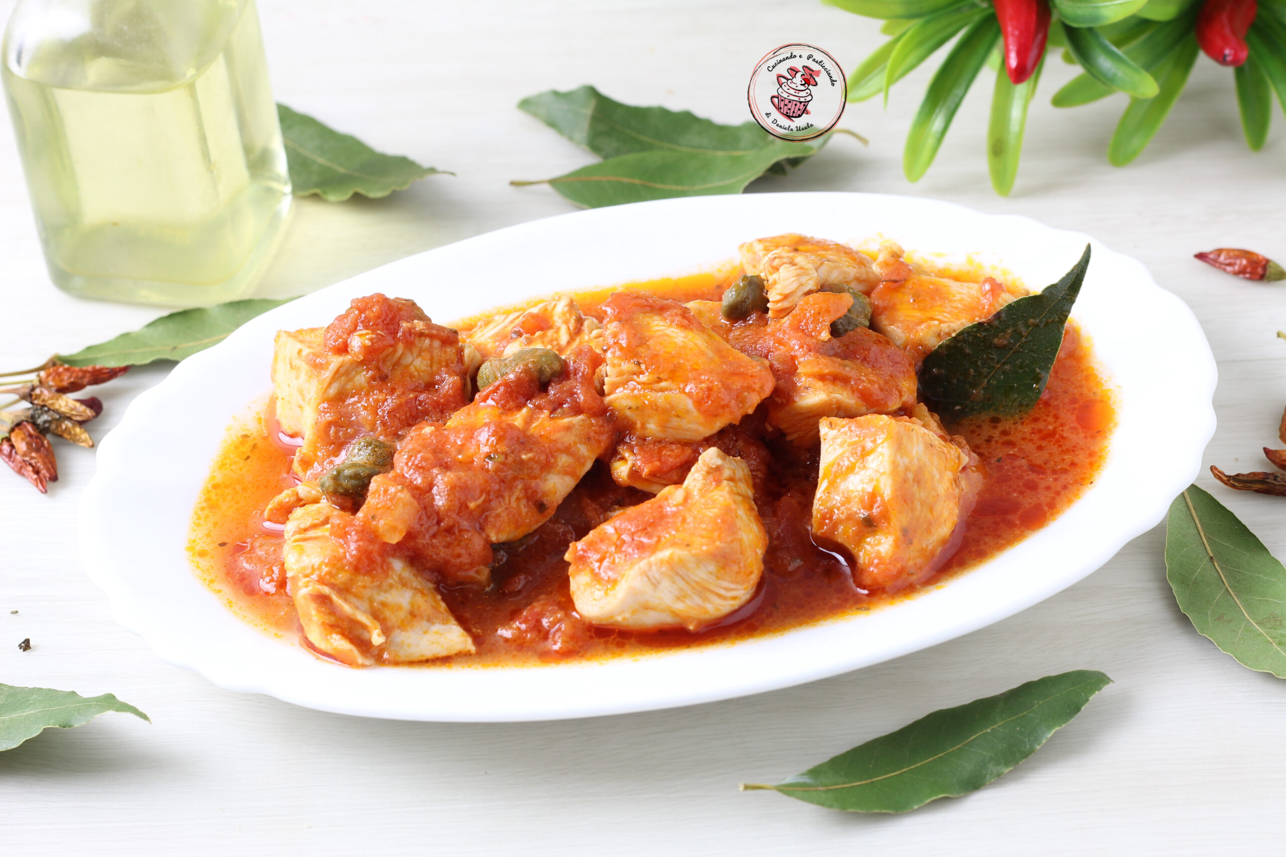 Hähnchen alla Pizzaiola nach meiner Art in der Pfanne: einfaches, schnelles Hauptgericht