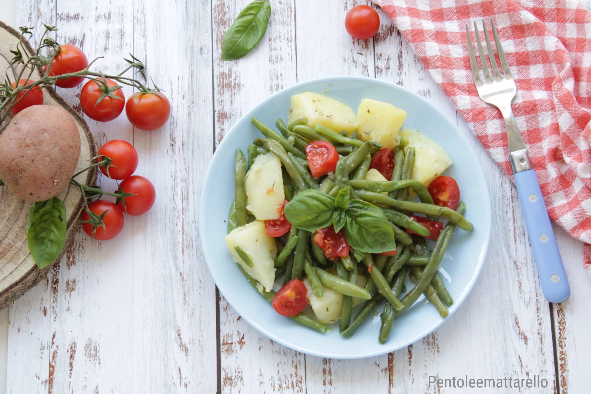 Bohnensalat mit Kartoffeln und Cherrytomaten