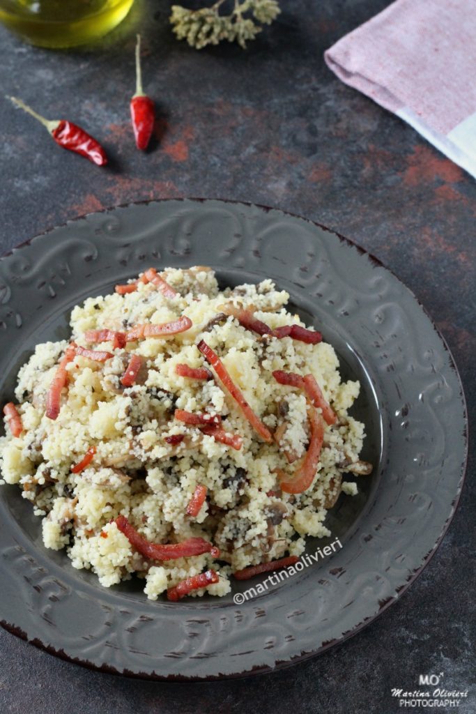 Couscous mit Pilzen und Speck