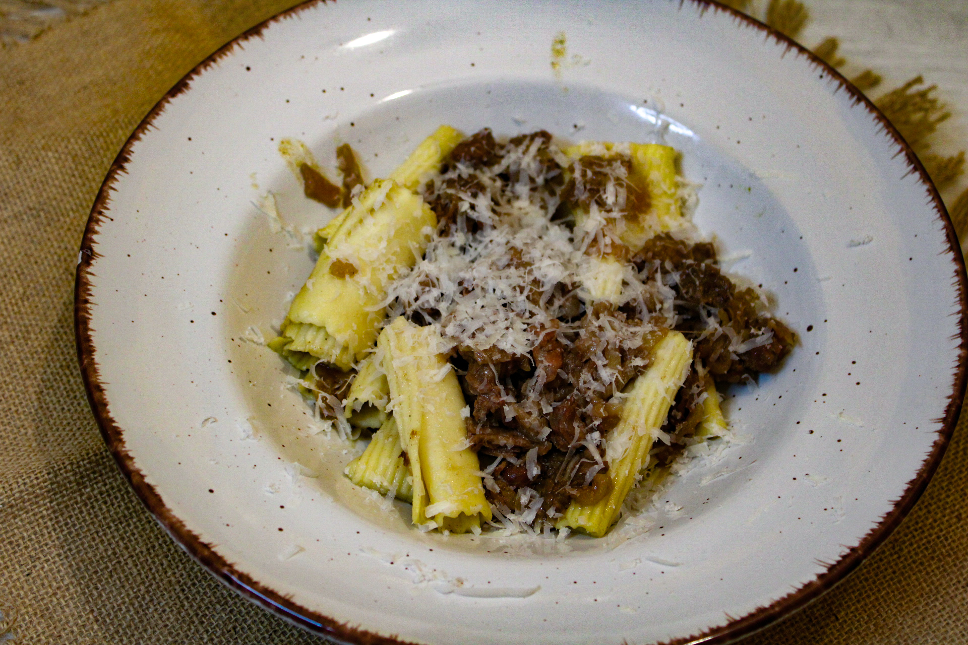 Die „Genovese“ trifft auf die Calamarata.