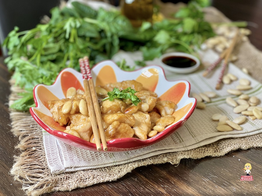 Hähnchen mit Mandeln