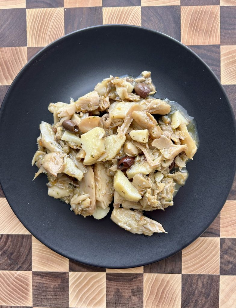 Der echte weiße Stockfisch nach genuesischer Art: das Rezept, das nach Ligurien duftet