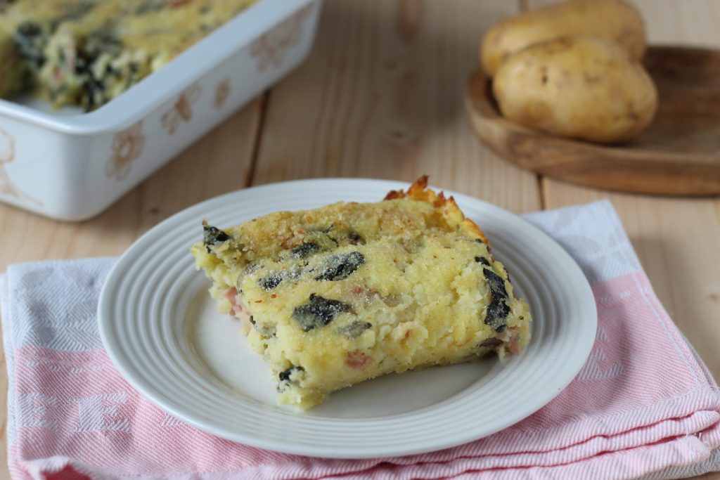 Auflauf mit Kartoffeln, Mangold und Schinken