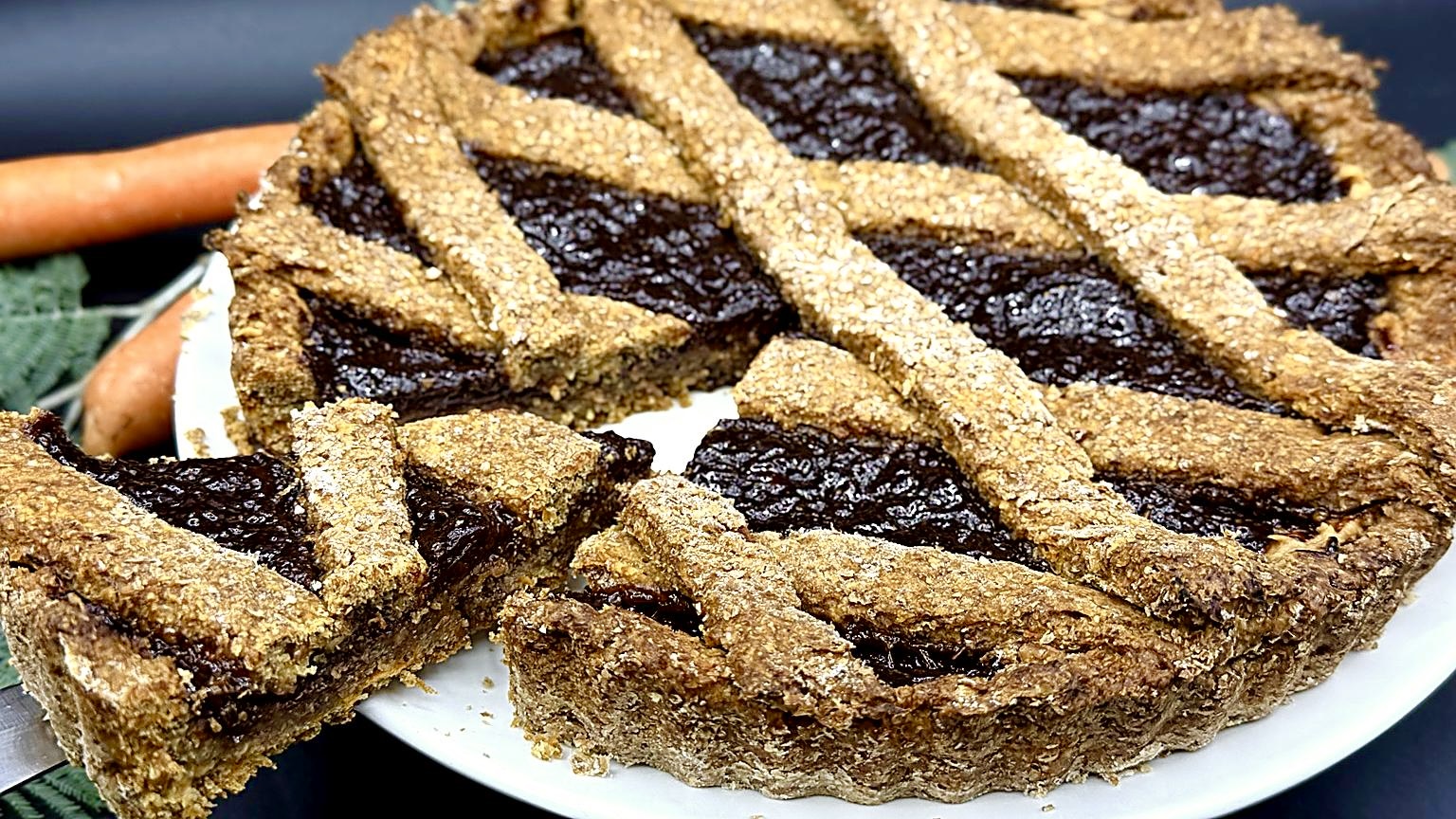 Vegane Karotten-Tarte mit Vollkornmehl und Erdnussbutter