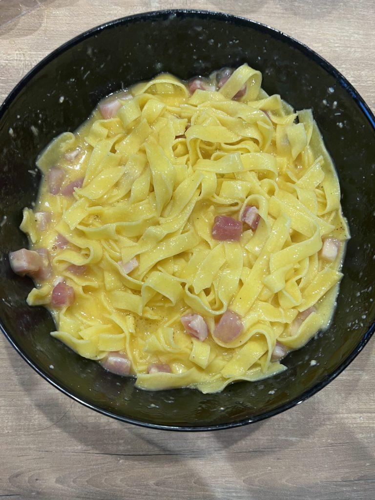 Tagliatellen-Frittata mit Pancetta