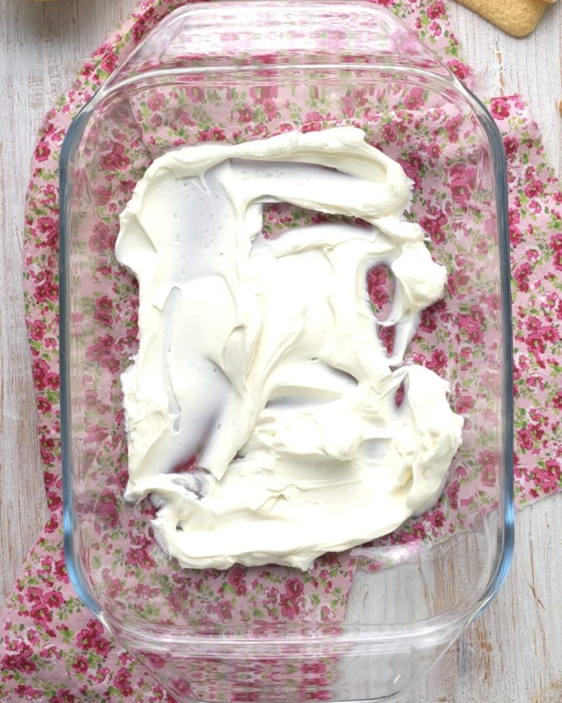 Kekse in Tränke tauchen und schichten