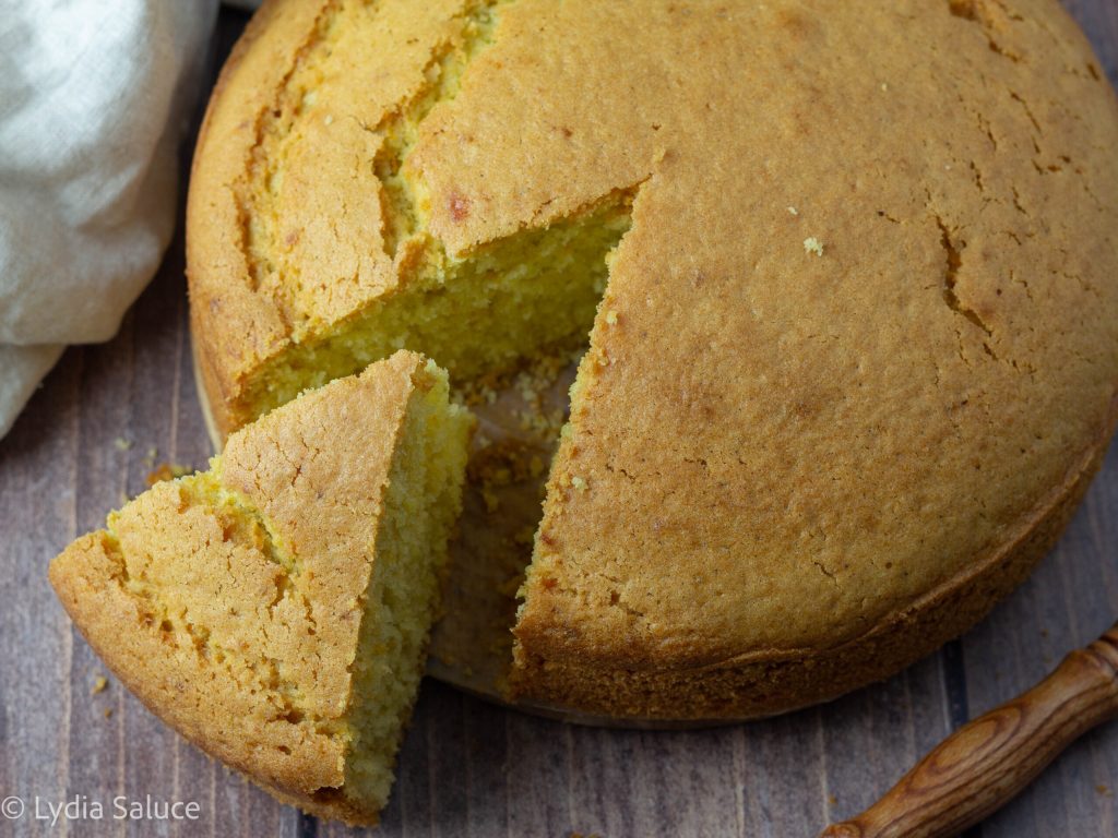 Fluffiger Kranzkuchen mit Olivenöl