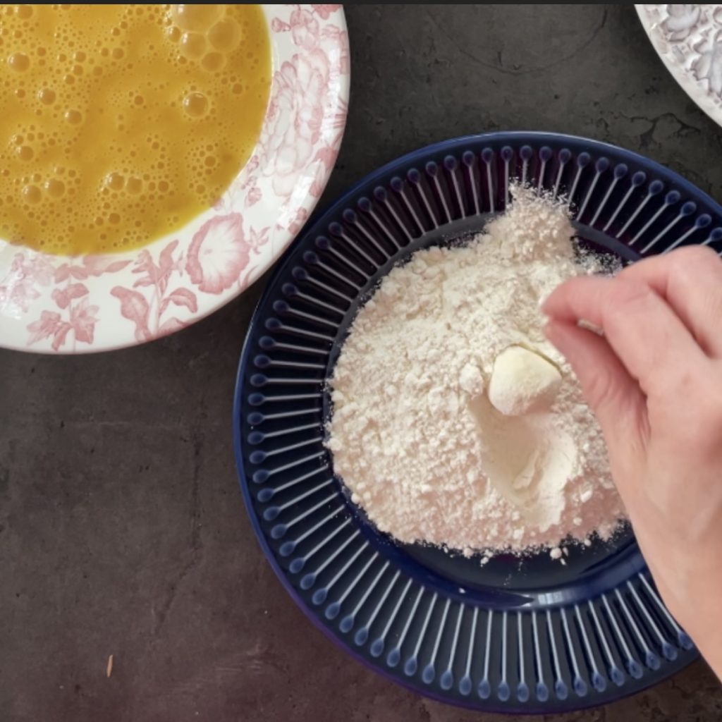 Mozzarella-Bällchen aus der Heißluftfritteuse