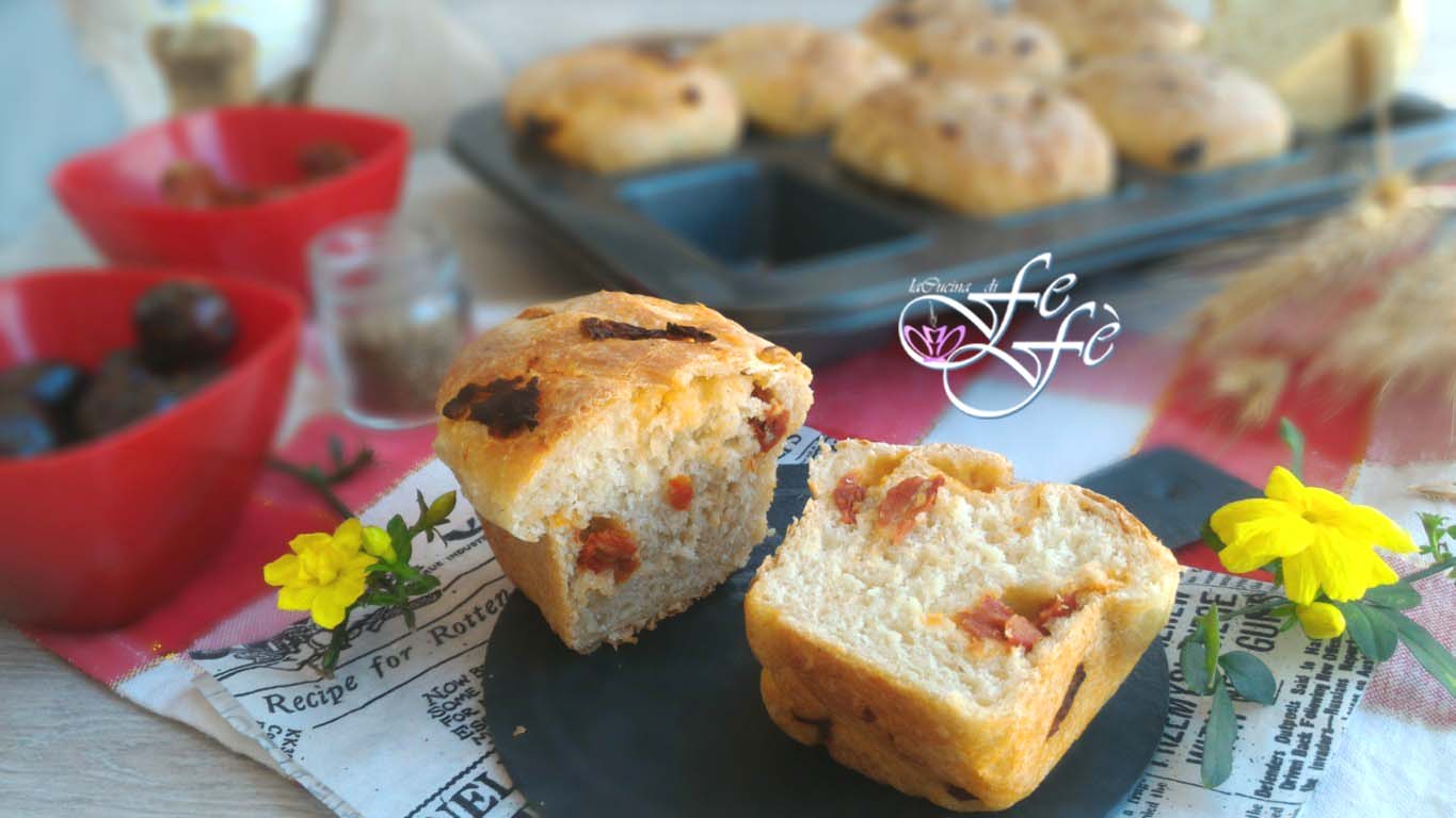 Gefüllte Mini-Brote aus Hartweizengrieß