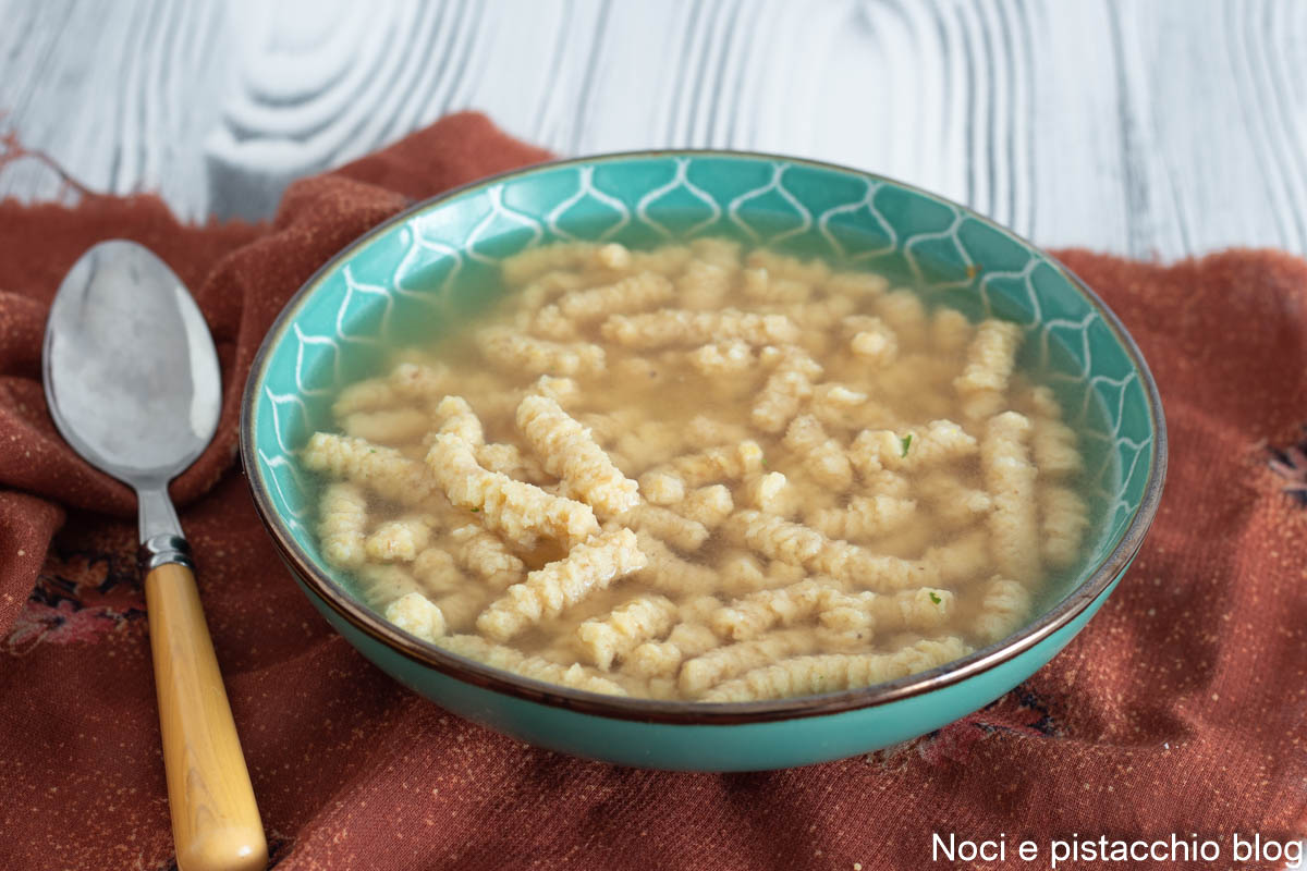 Passatelli in Brühe Rezept