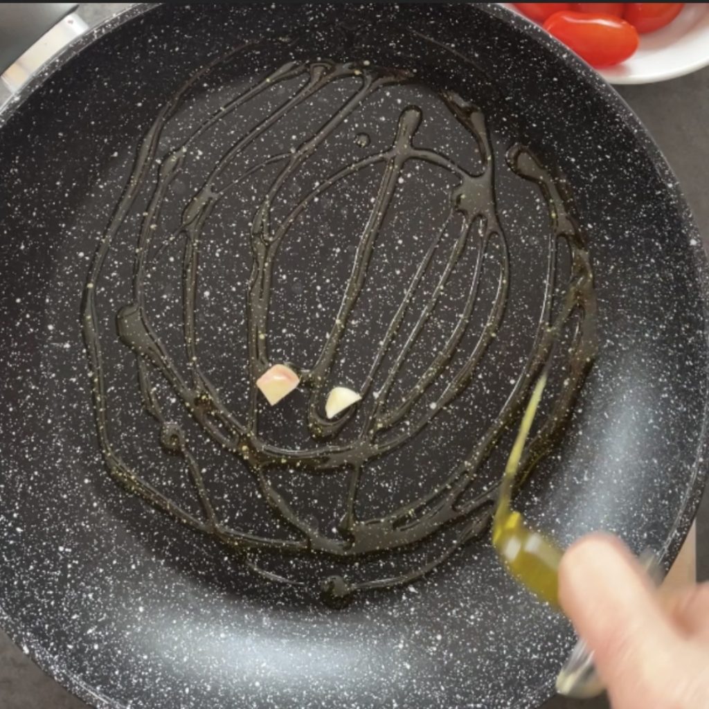 Pasta con pomodorini e philadelphia