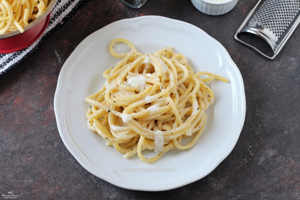 Tonnarelli mit Käse und Pfeffer