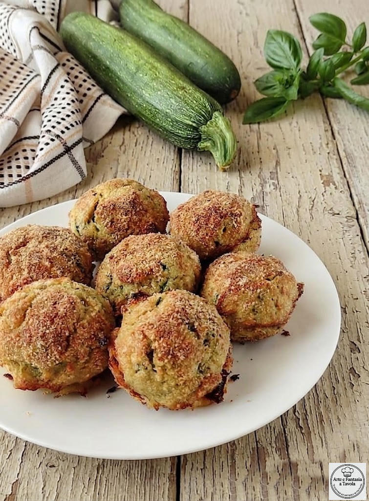 Zucchini-Bällchen aus dem Ofen
