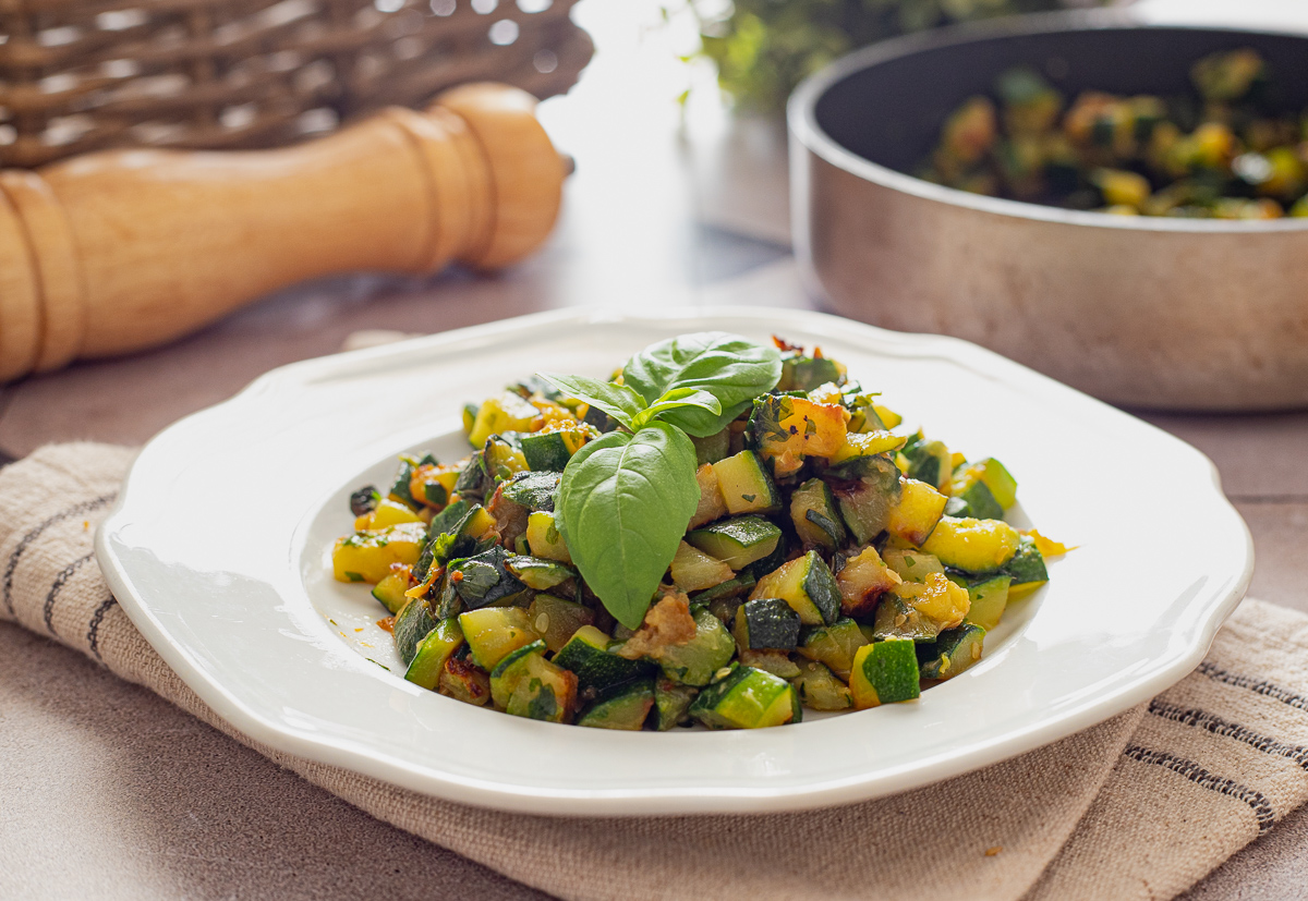 Zucchini in der Pfanne