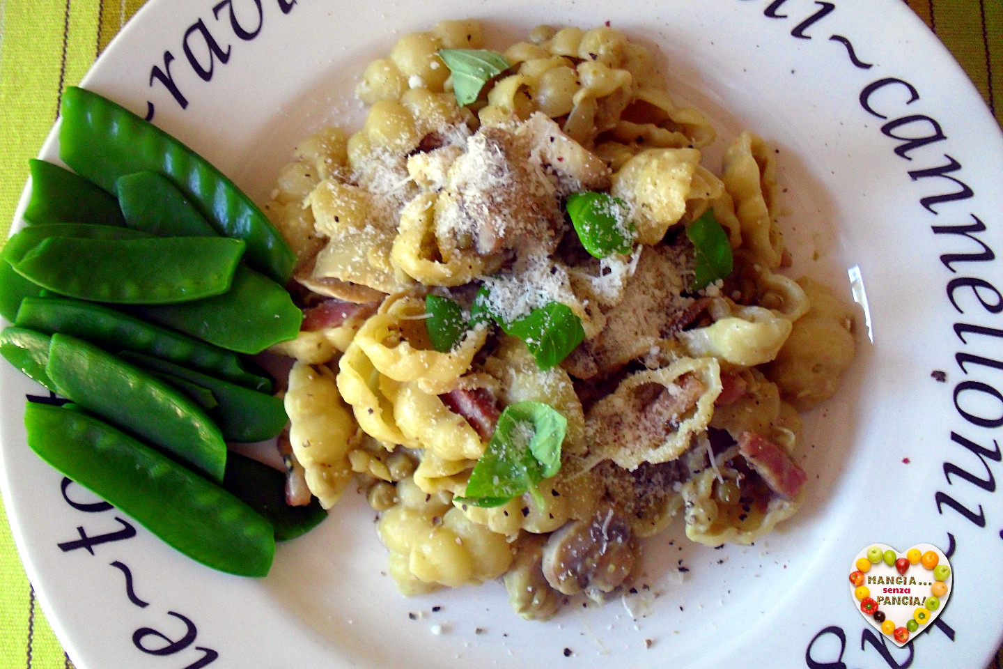 Gnocchetti mit Erbsencreme und Waldduft