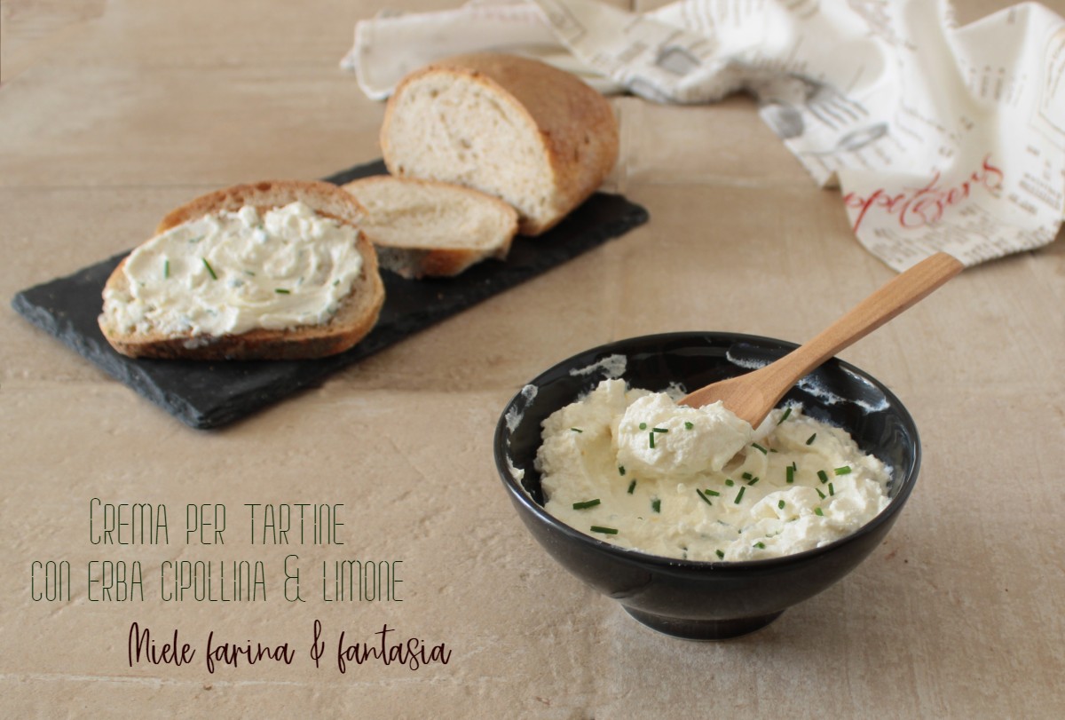 Aufstrich für Brötchen mit Schnittlauch und Zitrone