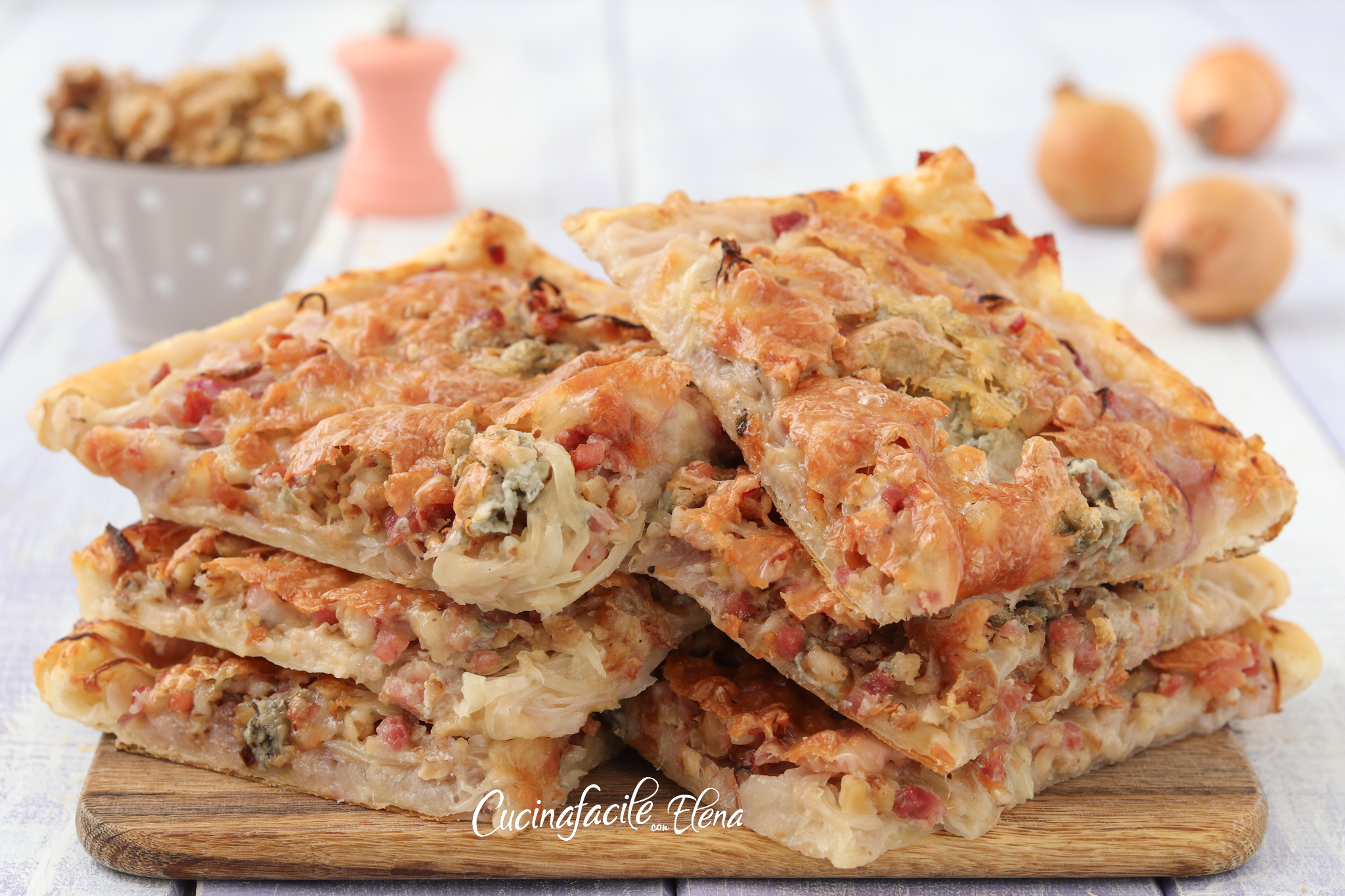 Blätterteigtarte mit Zwiebeln