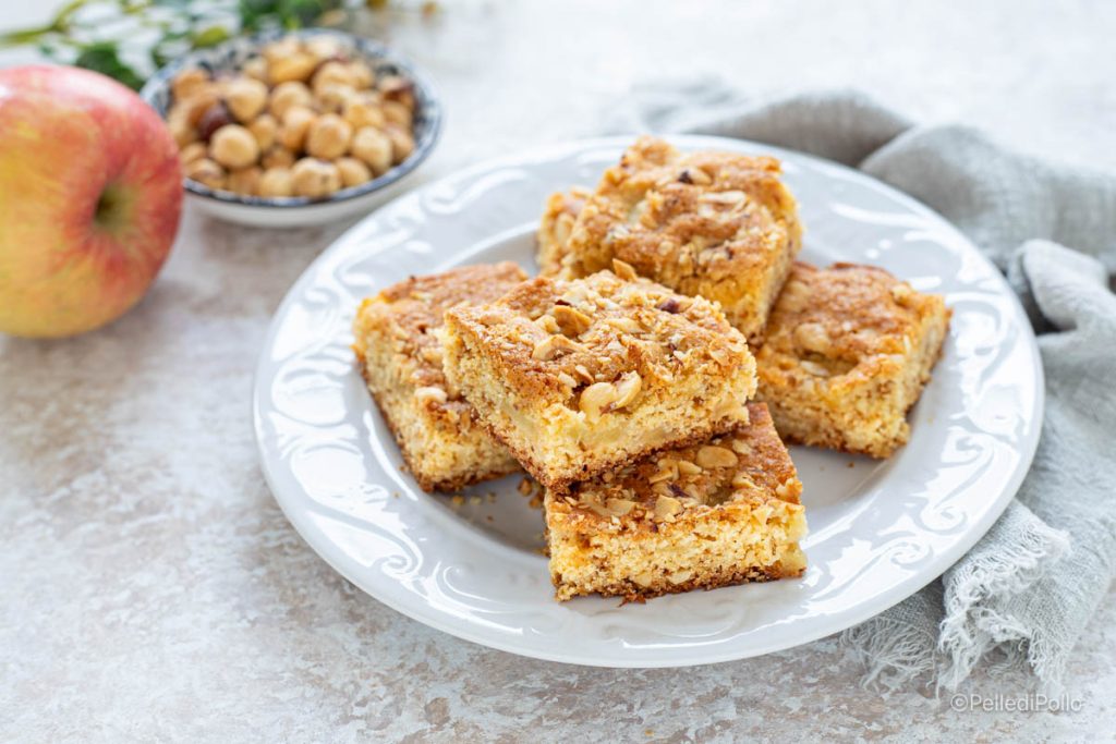 Blondies mit Äpfeln