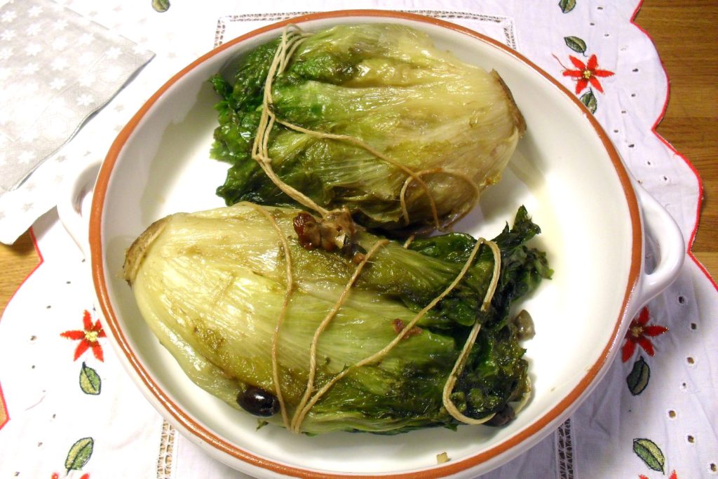 Gefüllte Scarola oder 'mbuttunata, neapolitanisches Rezept, Mangia senza Pancia