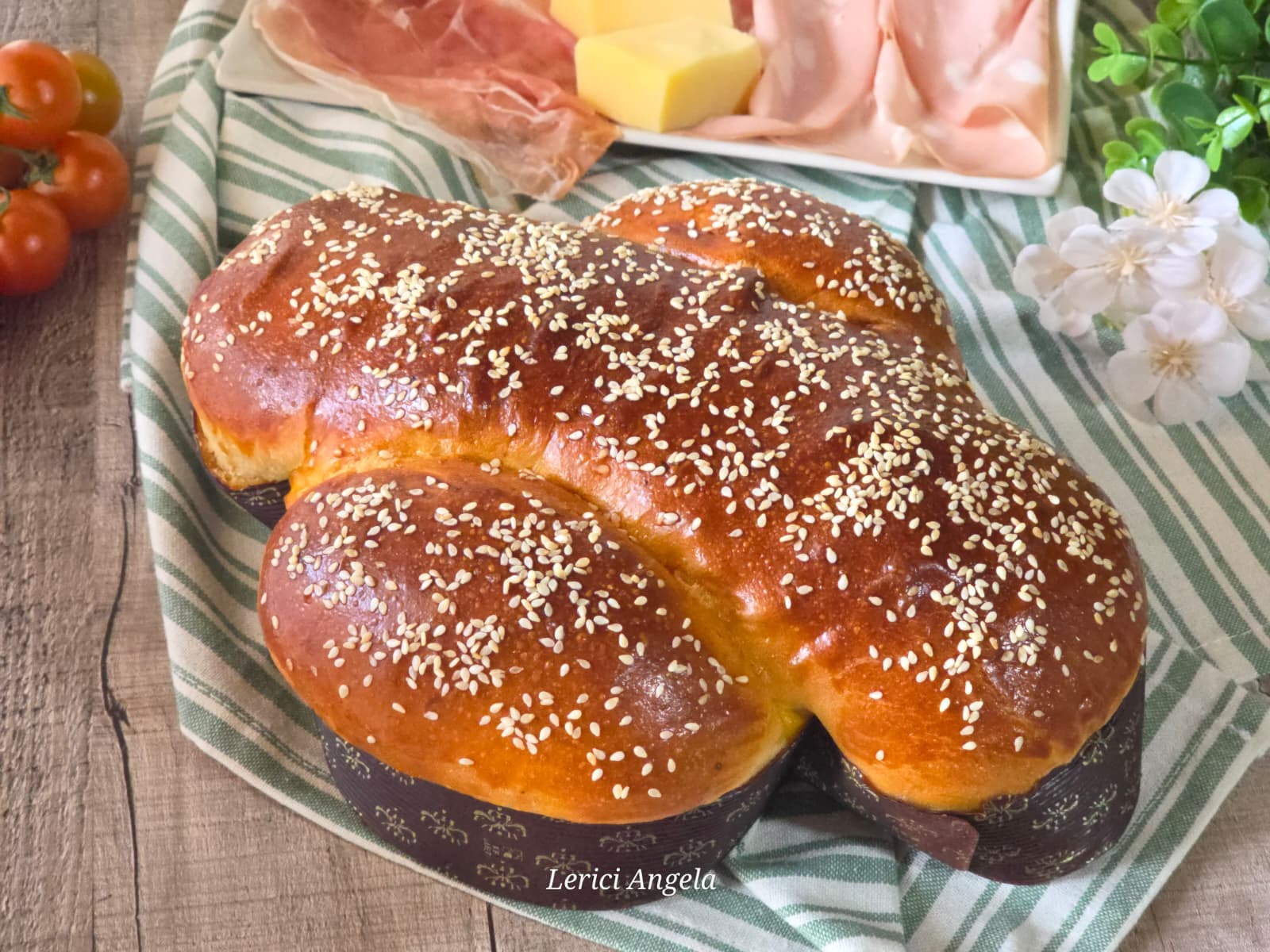 Fluffige herzhafte Colomba, perfekt zum Füllen für Ostern