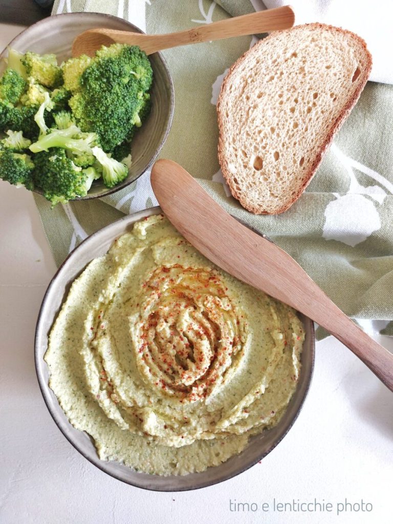 Hummus mit Brokkoli