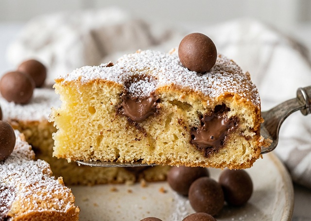 Kuchen mit Schokoladeneiern: der luftige Kuchen zum Verwerten von Ostereiern