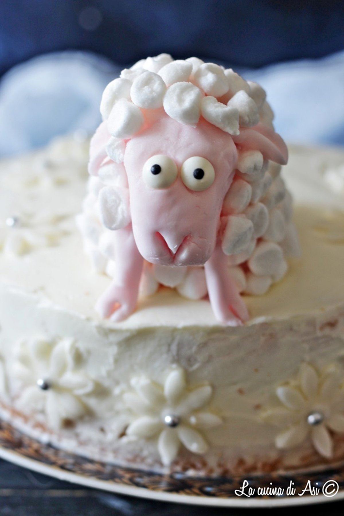 Oster-Schäfchen-Torte